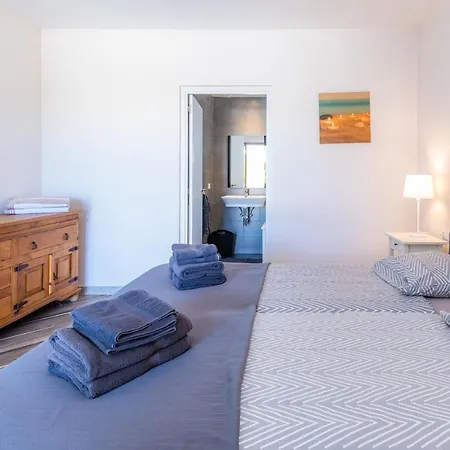 Apartment 11